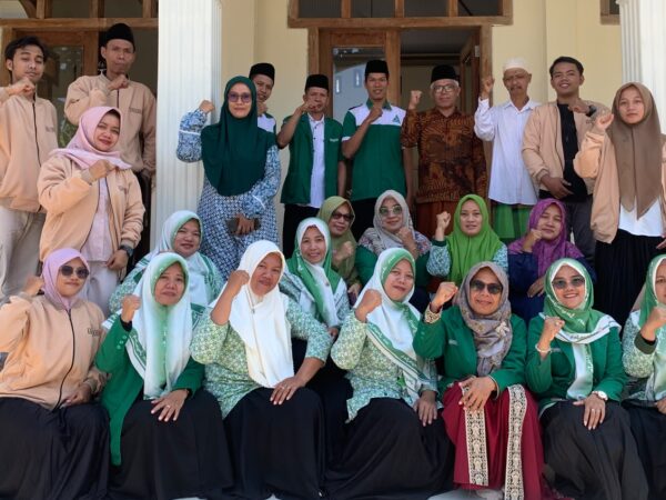 Memaksimalkan Gemini AI untuk Kemajuan Organisasi, Pendidikan,Dakwah Digital di Desa Keleng , Bersama Ibu-ibu Fatayat, Sahabat Pemuda Ansor, dan Rekanita/Rekan IPPNU